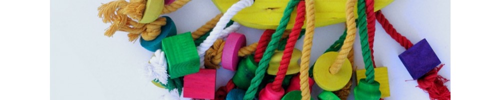 Giochi e accessori per uccelli e pappagalli